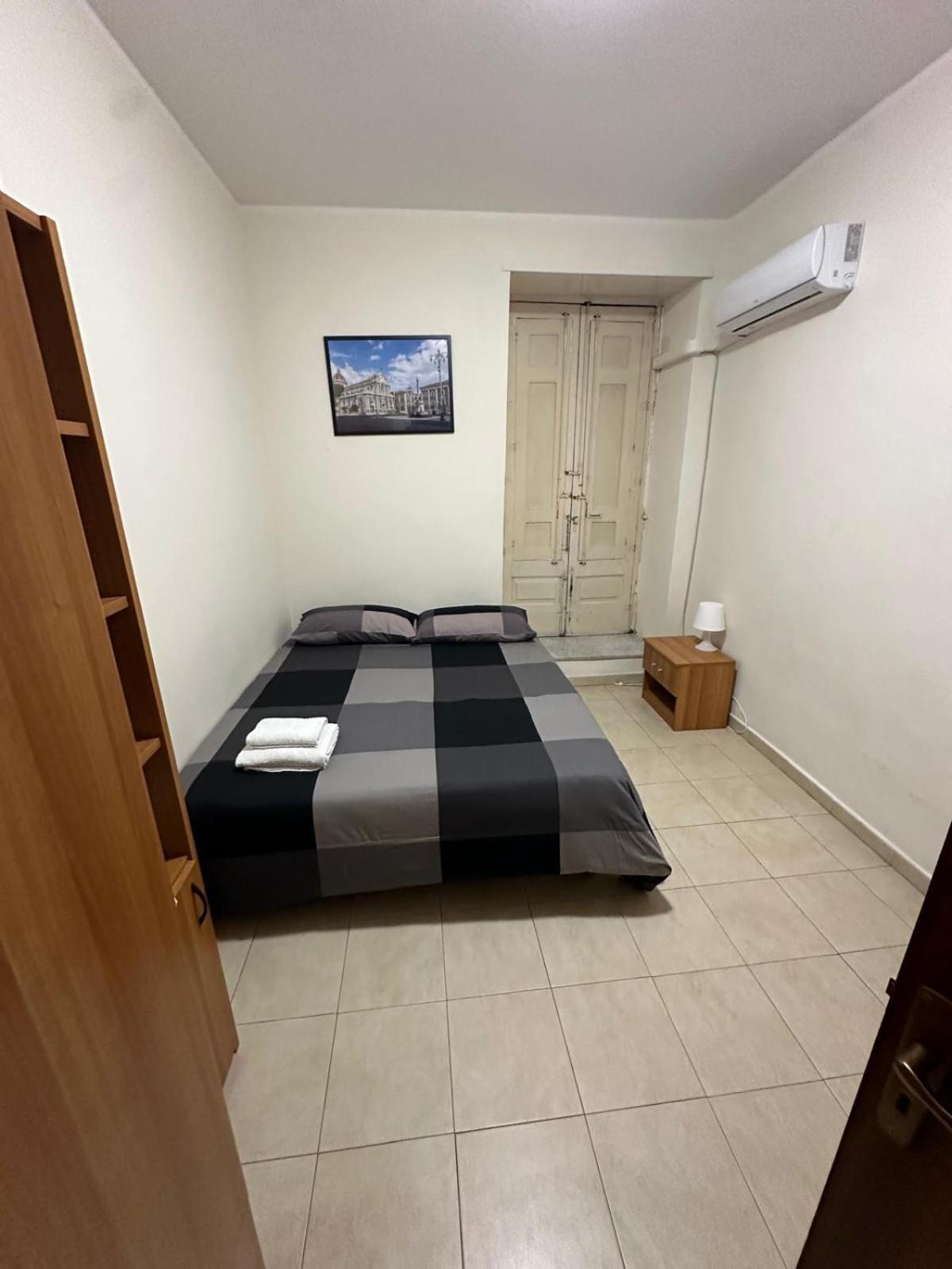 Отель Agata House Катания Экстерьер фото