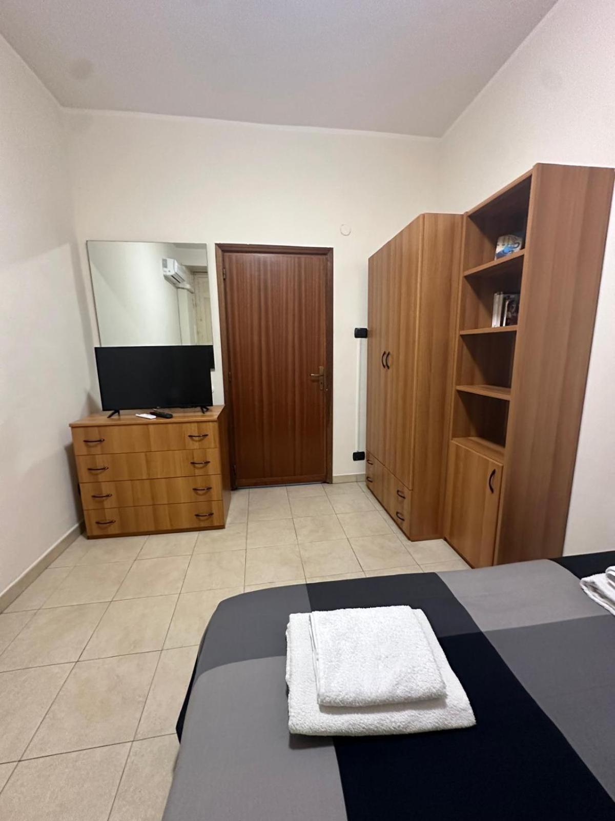Отель Agata House Катания Экстерьер фото