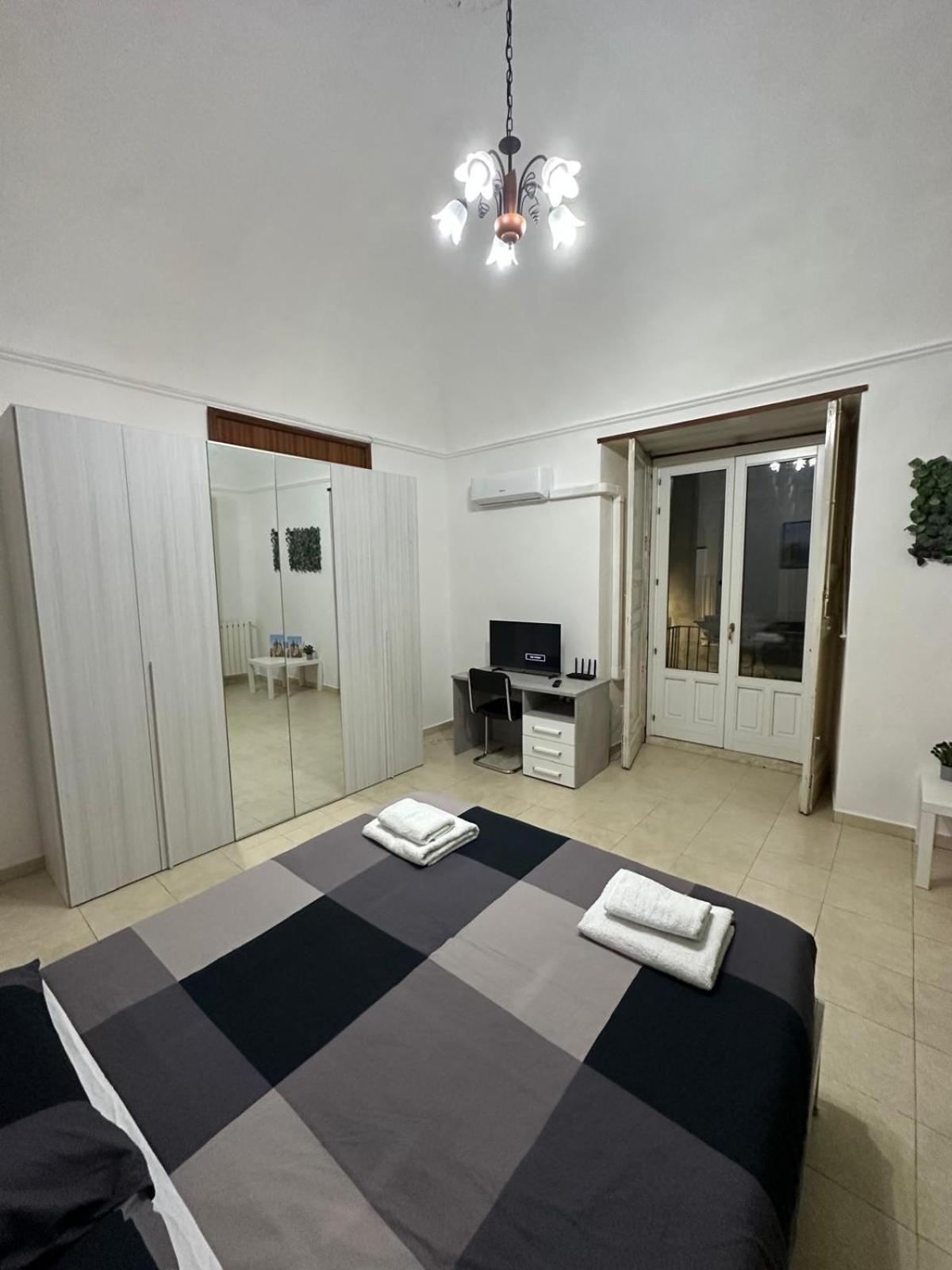 Отель Agata House Катания Экстерьер фото