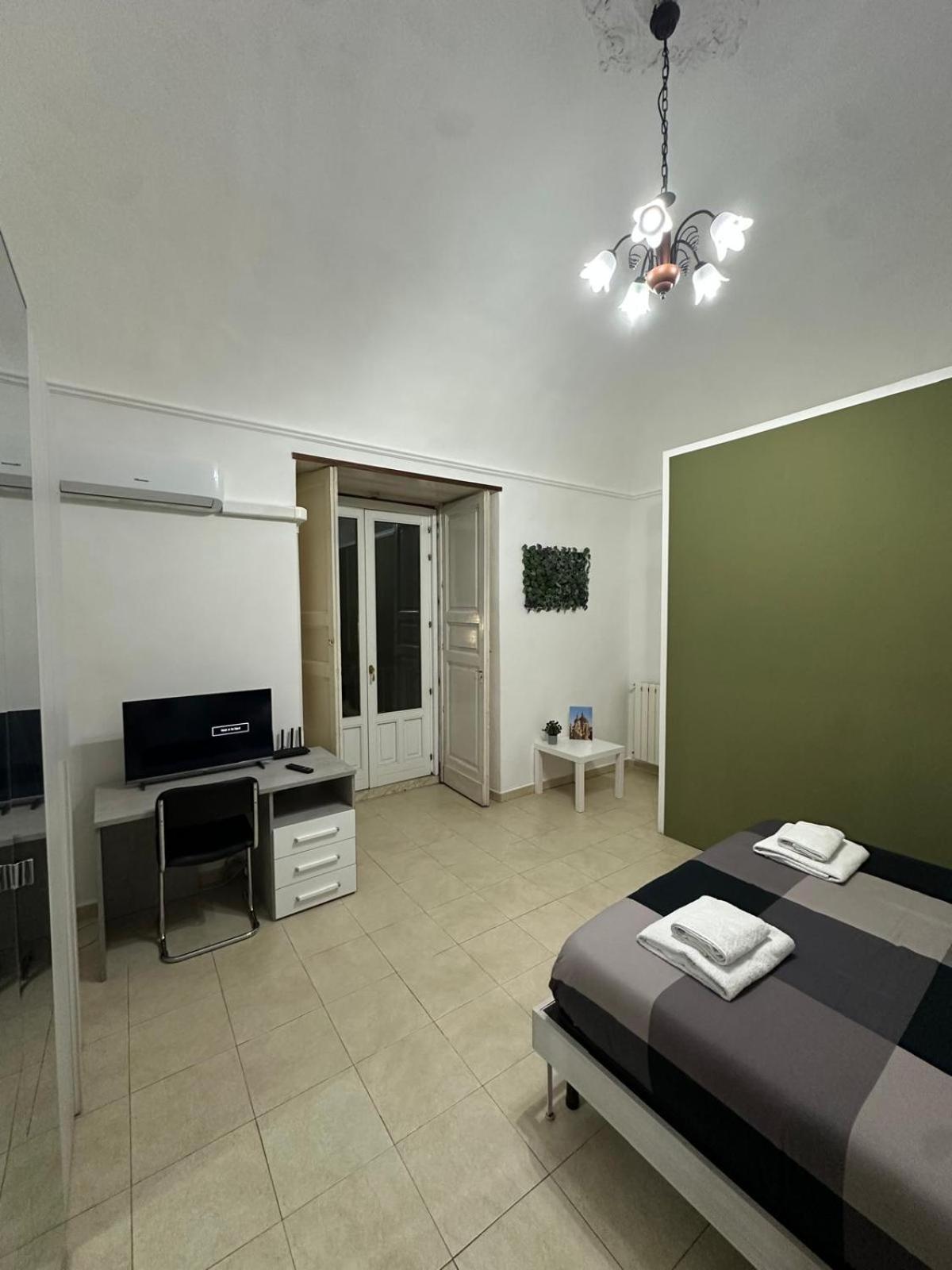 Отель Agata House Катания Экстерьер фото