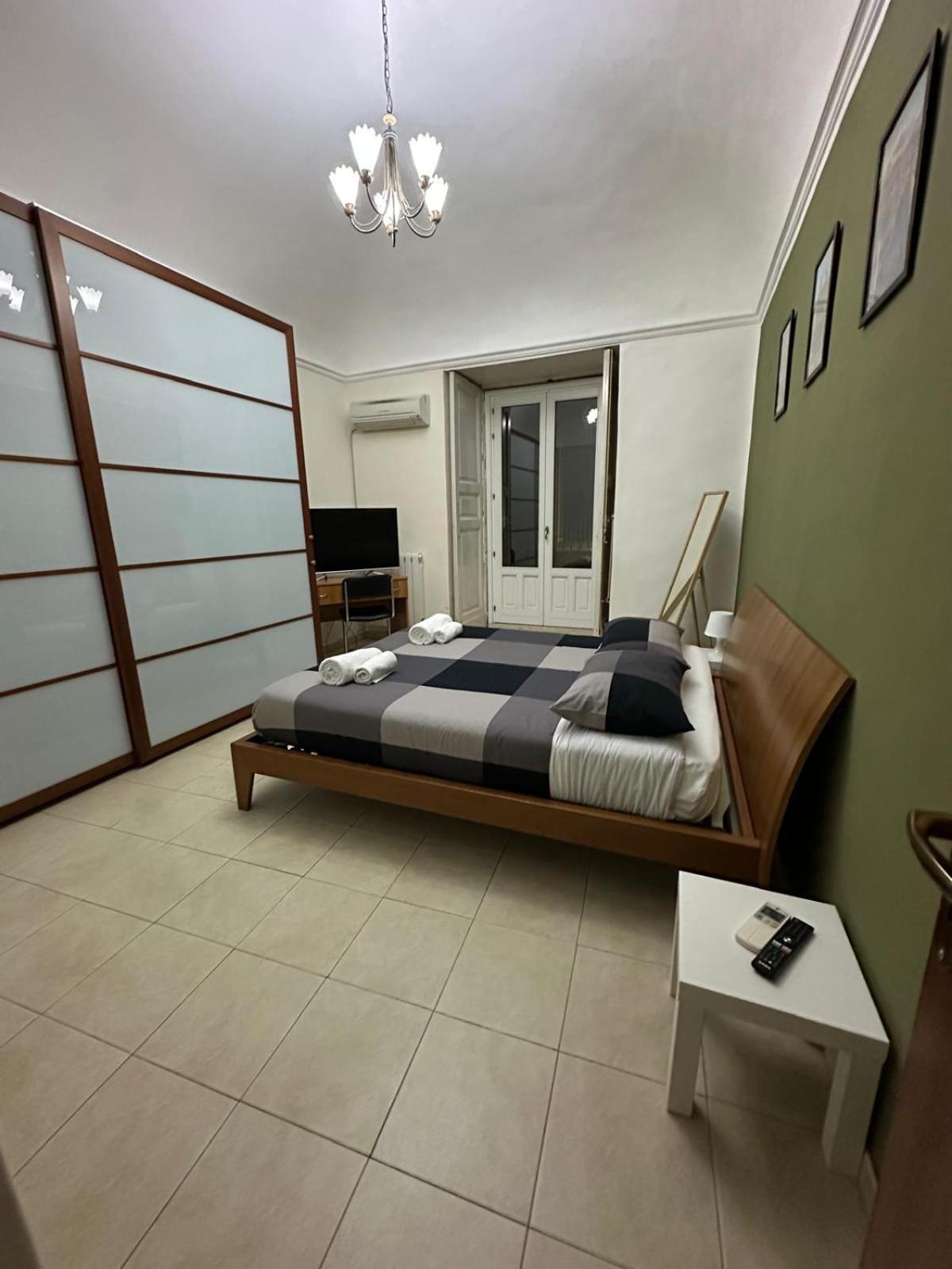 Отель Agata House Катания Экстерьер фото