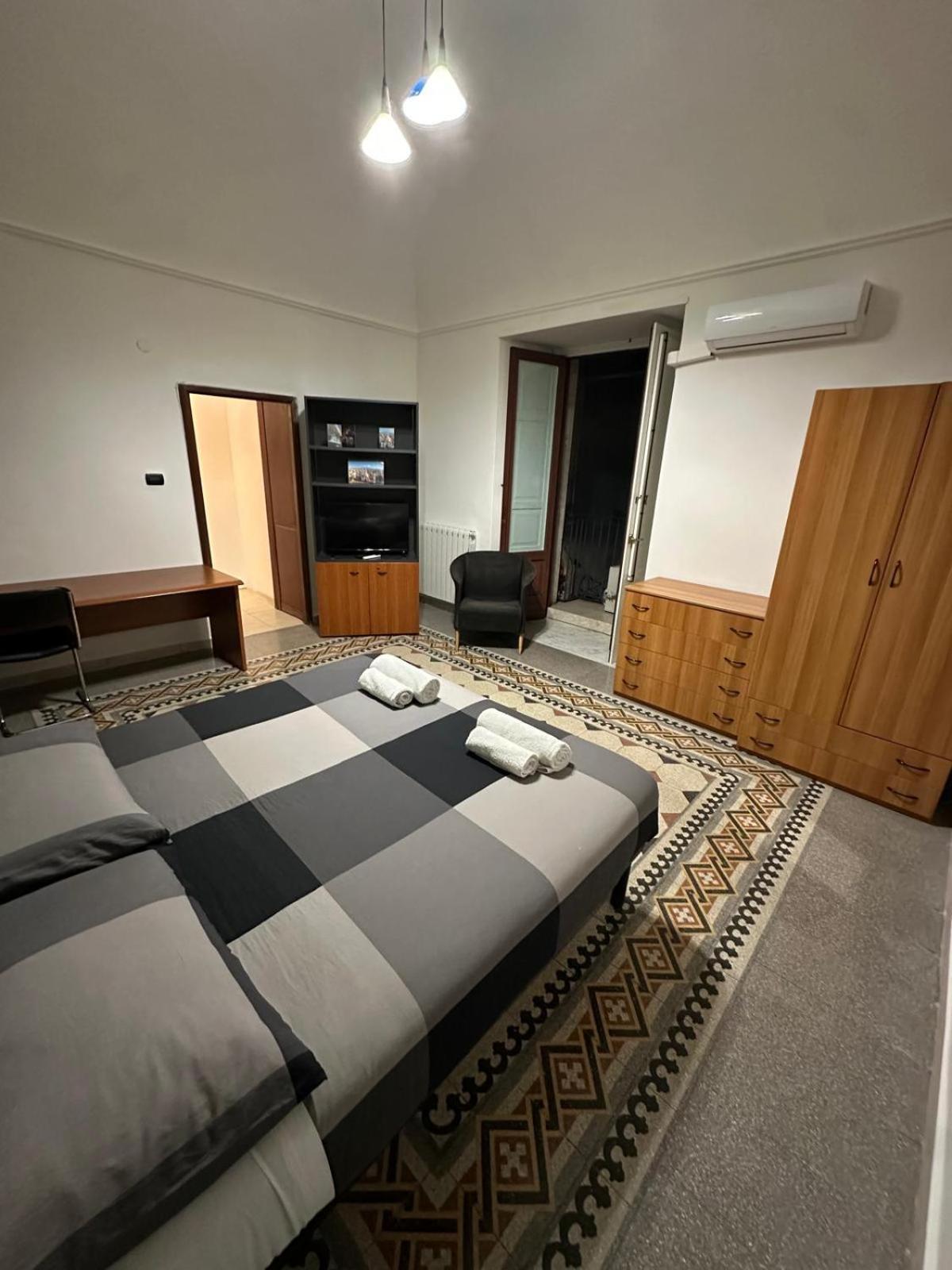 Отель Agata House Катания Экстерьер фото